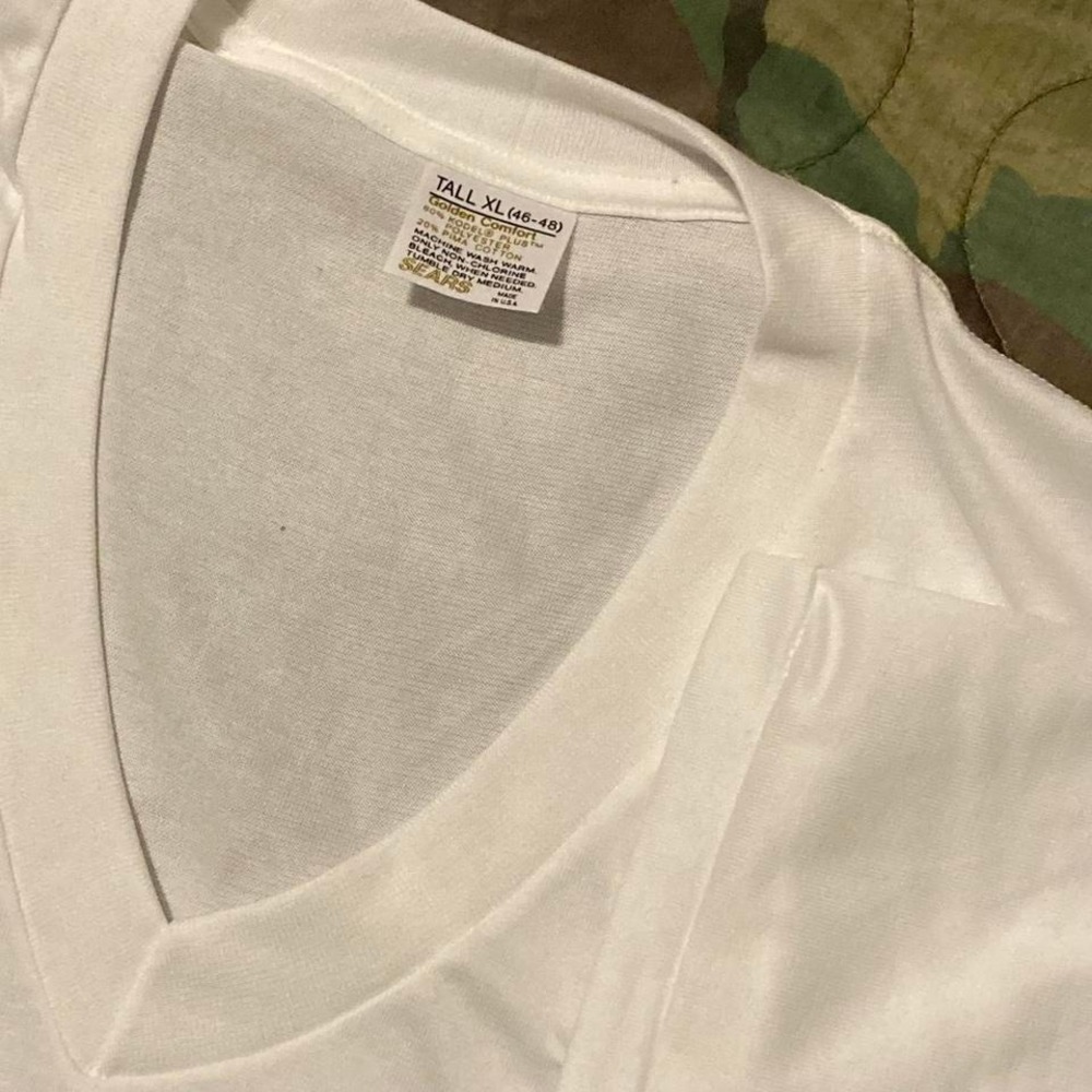 80s JC Penney golden‎ comfort Pima cotton blend v neck t shirt.